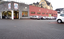 Bild: aldi-parkplatz_-_schulhof_i.jpg